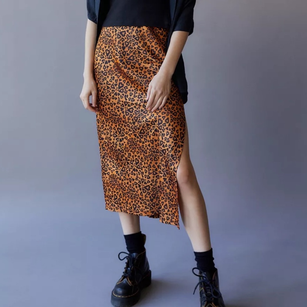 UO Edy Satin Midi Skirt